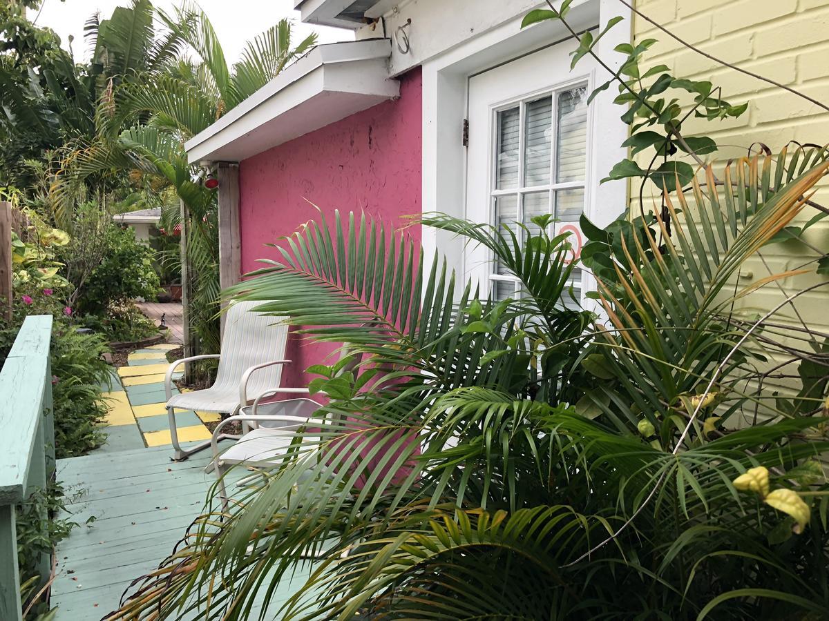 Calypso Inn Wilton Gay Male Resort Wilton Manors Exterior photo